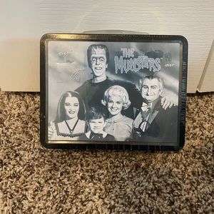 Vintage 1999 Munsters Lunchbox Sealed